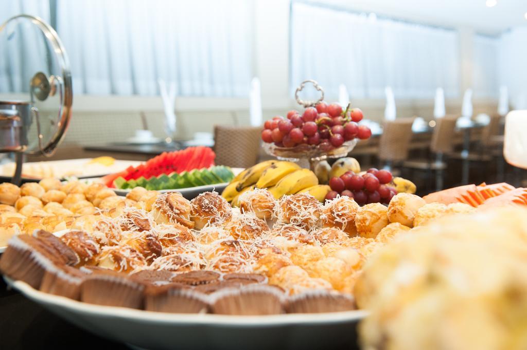 Planalto Bittar Hotel E Eventos ブラジリア エクステリア 写真