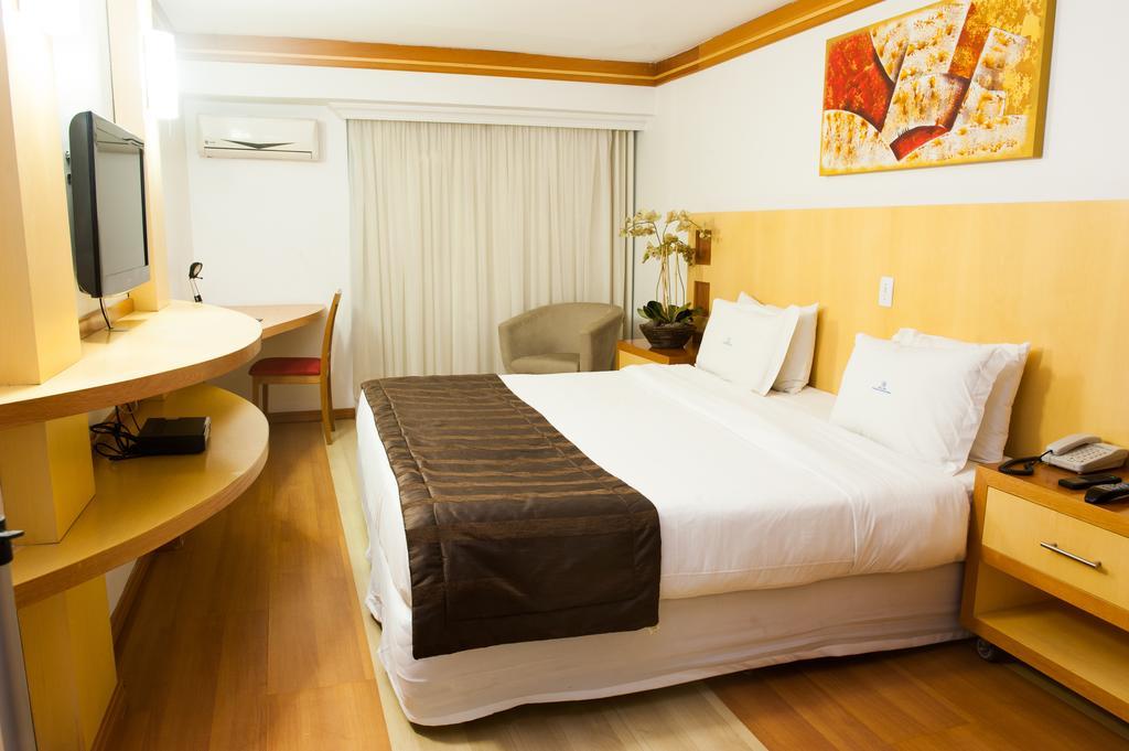 Planalto Bittar Hotel E Eventos ブラジリア エクステリア 写真