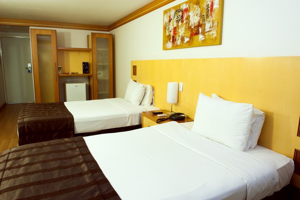 Planalto Bittar Hotel E Eventos ブラジリア エクステリア 写真